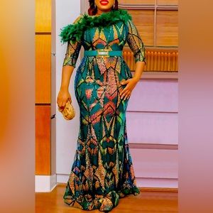 Plus Size Green Formal Sequin Feathers Maxi Dresses